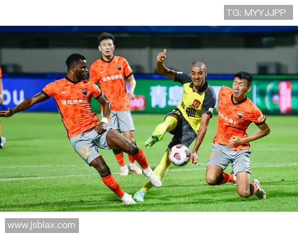 深圳足球队在足球团队协作排行榜中荣获第十名展现出色团队精神与实力